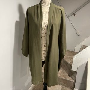 Boohoo plus woven kimono cardigan (us size 20; uk size 24)